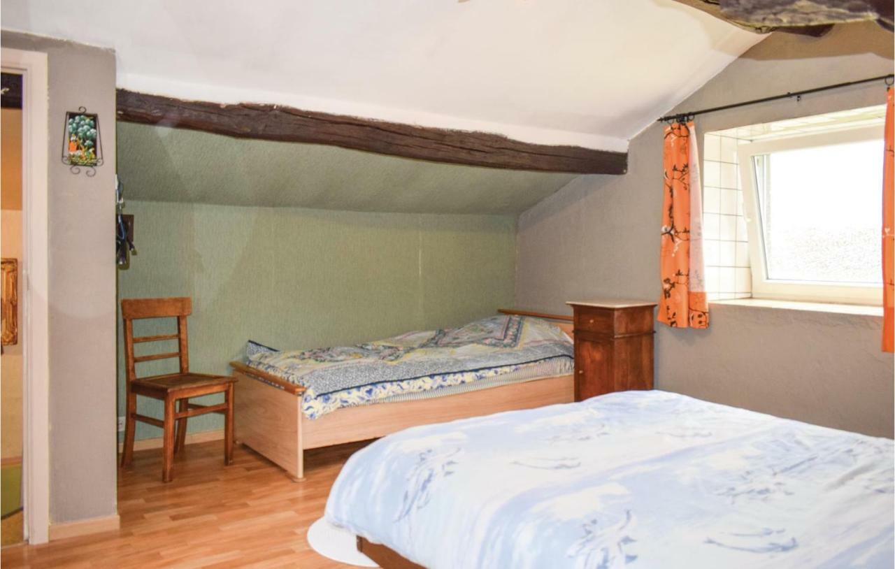1 Bedroom Nice Home In Lierneux Екстер'єр фото